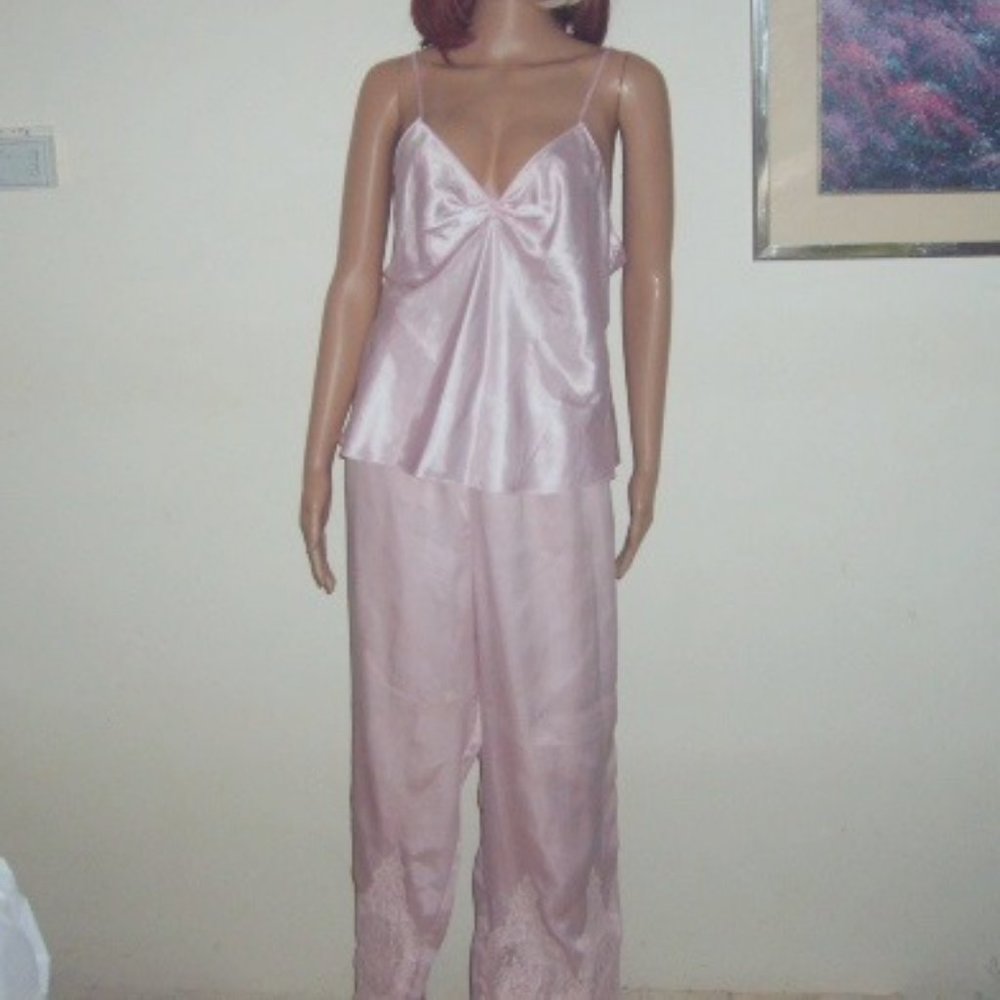 Beautiful Pajamas 2 Pc. XL Madison Studio Intimates Pale Pink Lace Bottom Pants